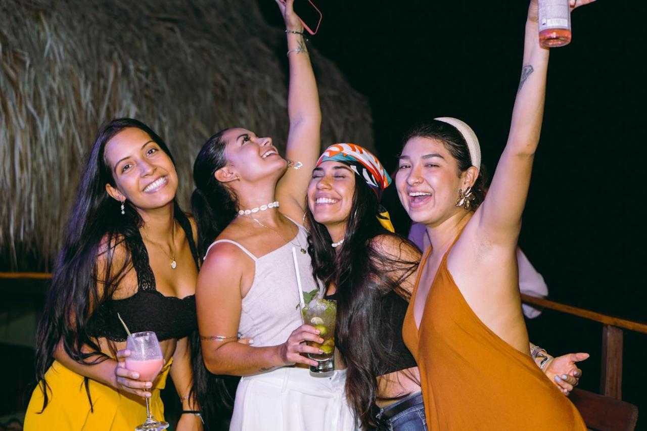 Niuwi Hostel بوريتاكا المظهر الخارجي الصورة